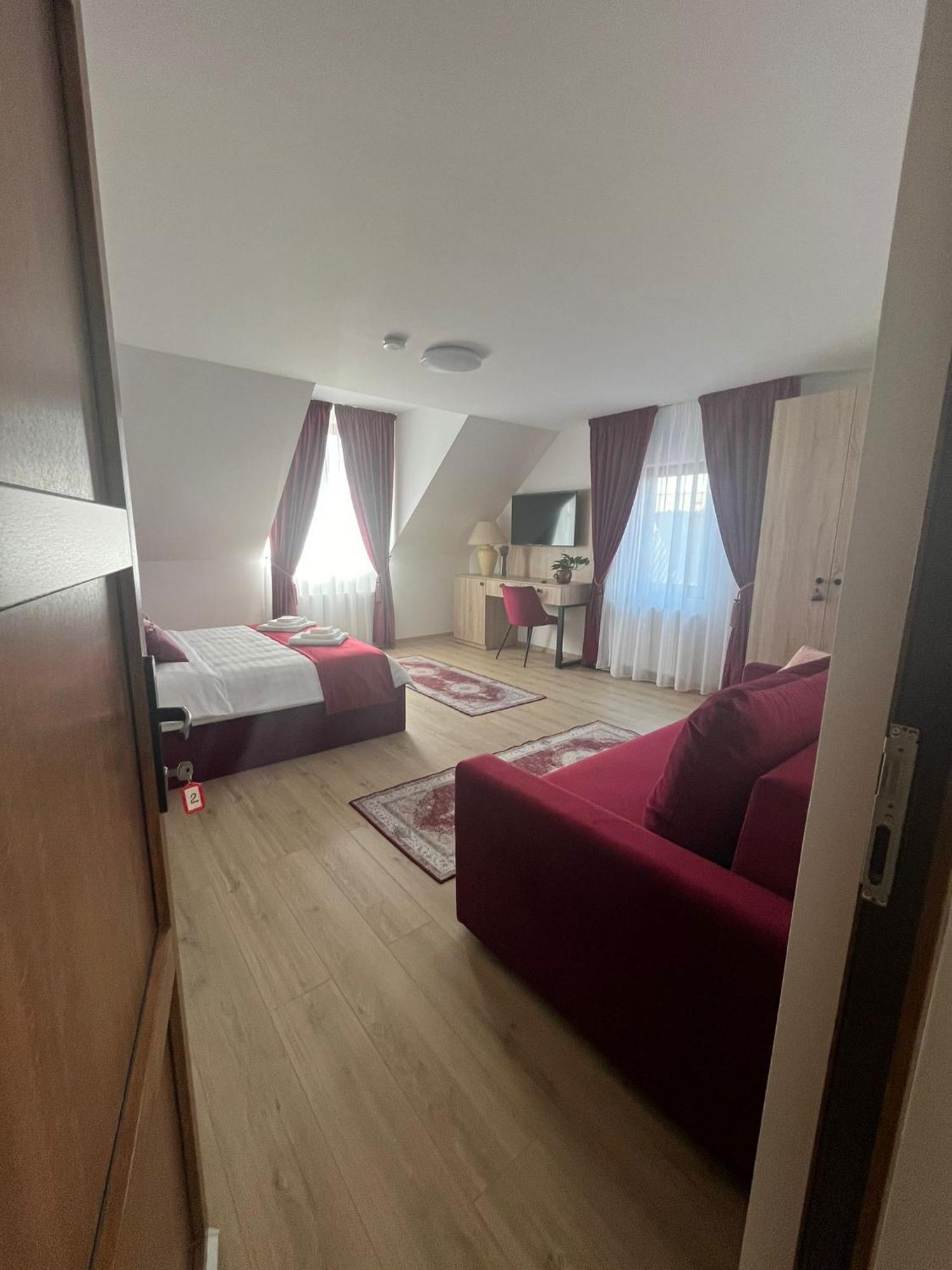 Kilometru108 Hotell Leordina Eksteriør bilde