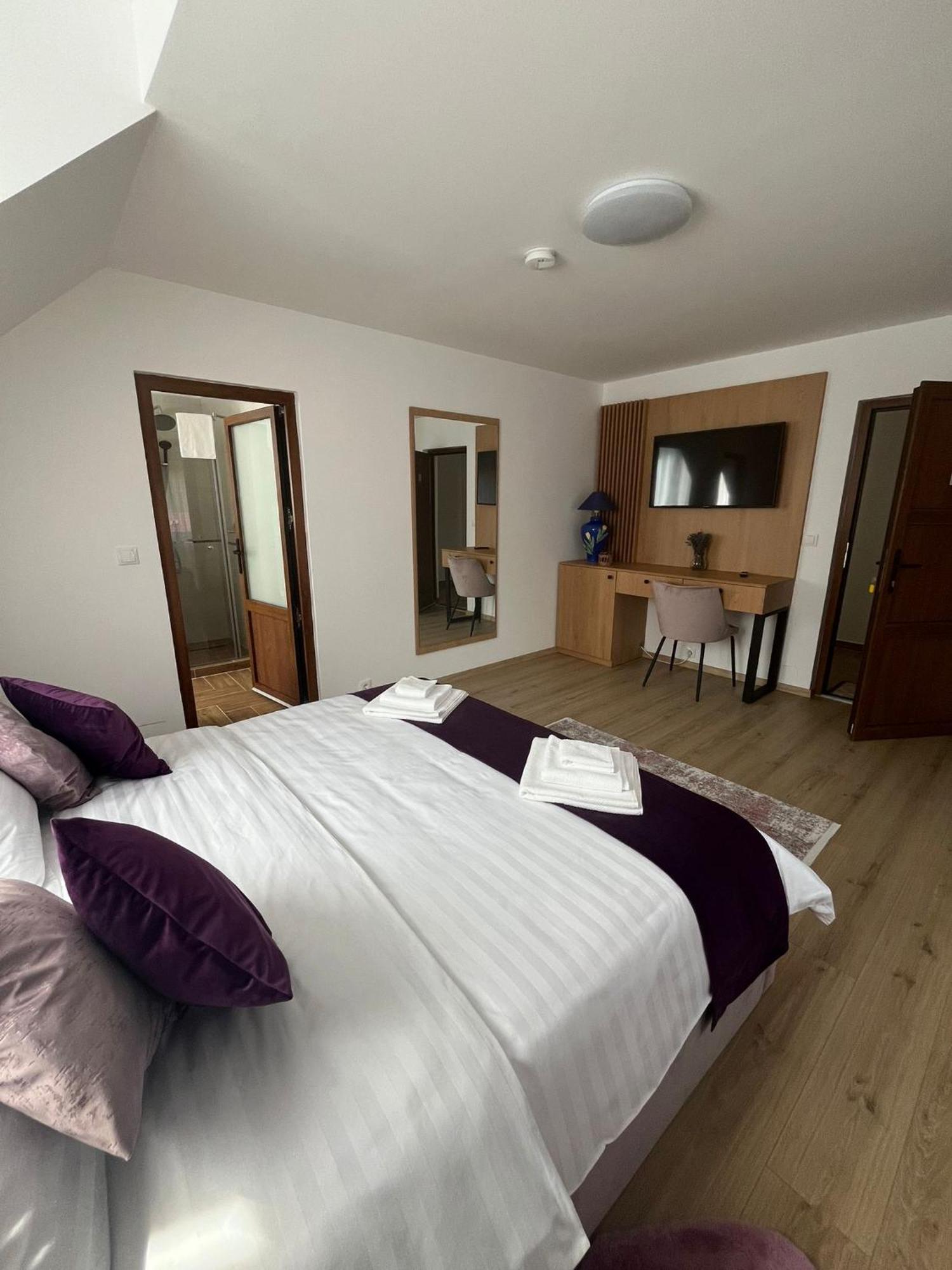 Kilometru108 Hotell Leordina Eksteriør bilde