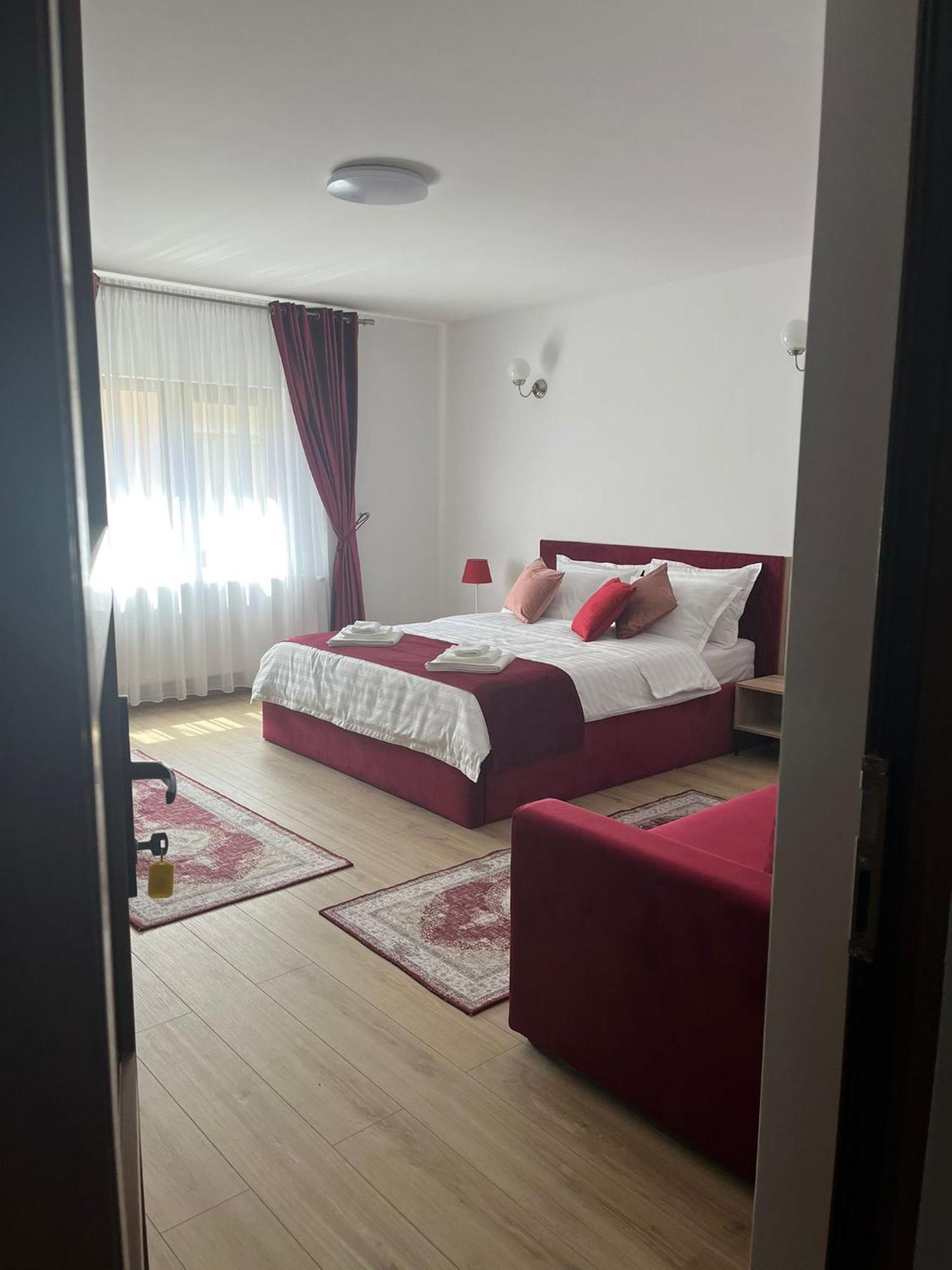 Kilometru108 Hotell Leordina Eksteriør bilde