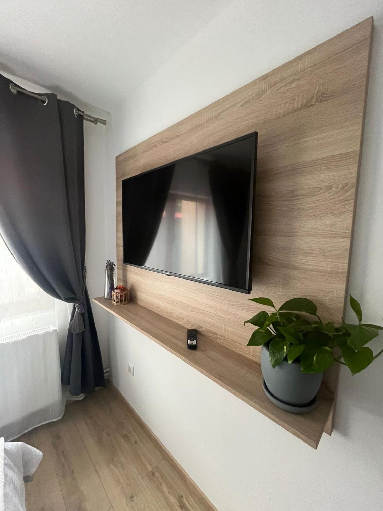 Kilometru108 Hotell Leordina Eksteriør bilde