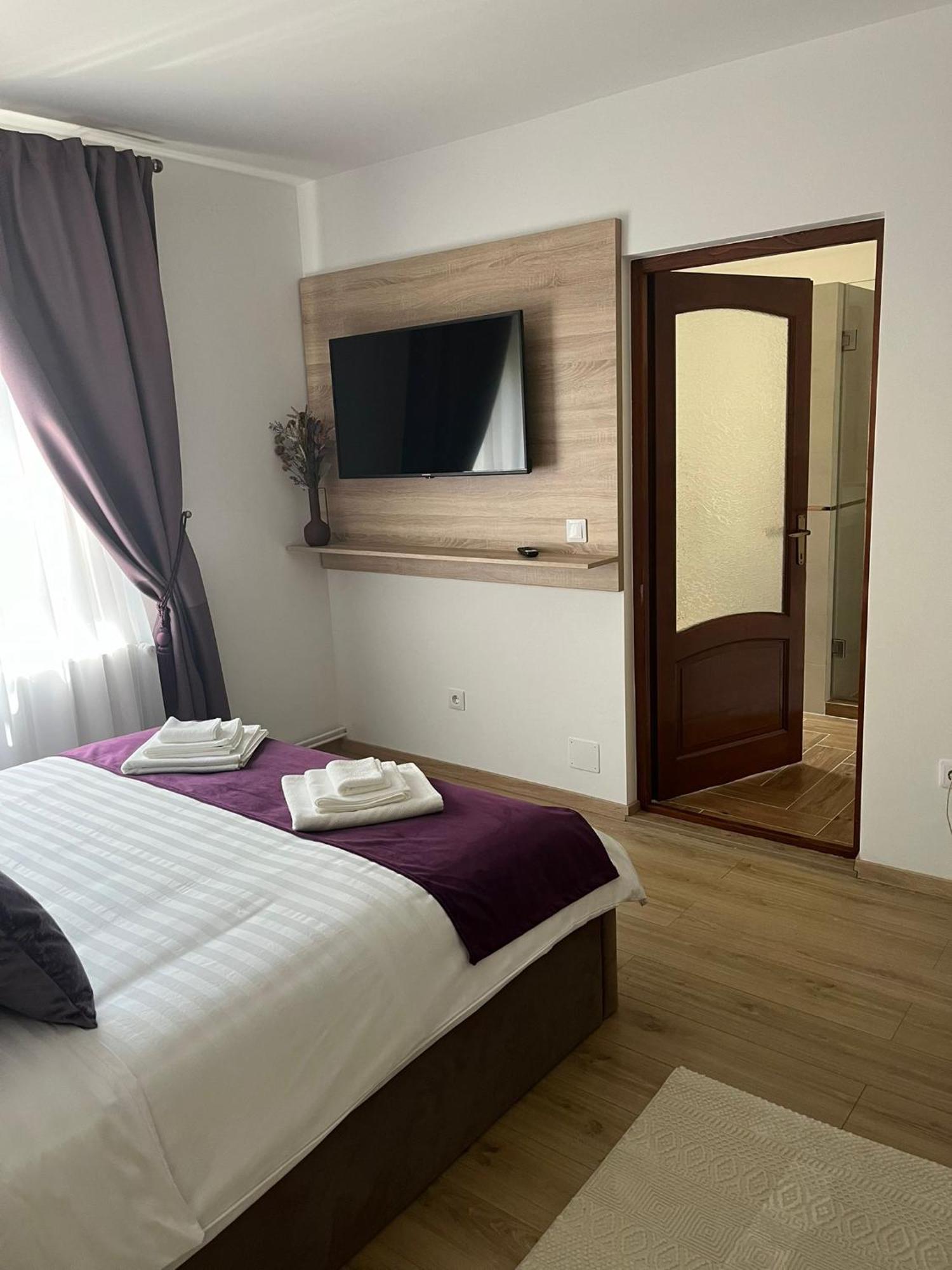 Kilometru108 Hotell Leordina Eksteriør bilde